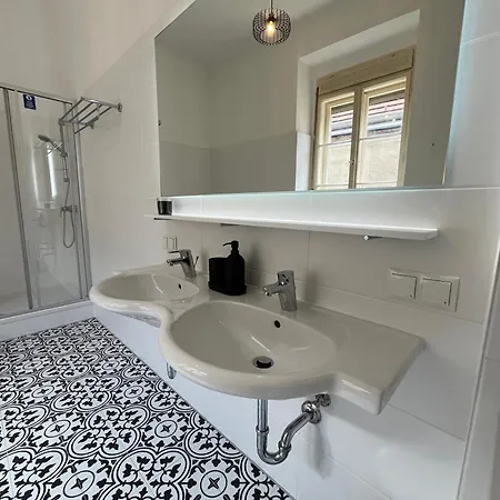 Whats Apartment Graz